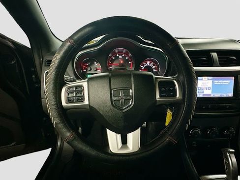 Used 2012 Dodge Avenger R/T image 12