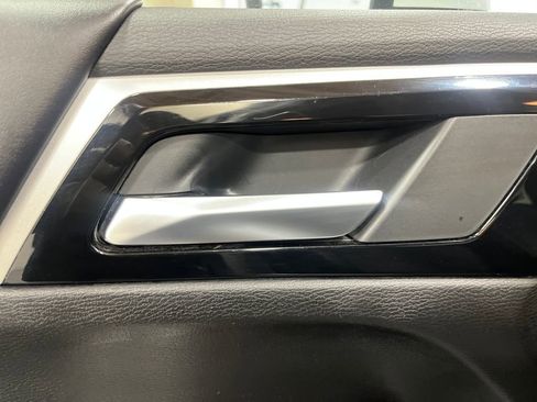 Used 2024 Mitsubishi Outlander SE image 40