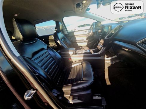 Used 2024 Ford Edge SEL w/ Convenience Package image 6