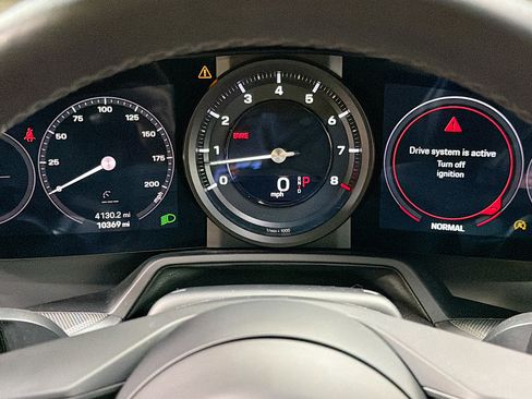 Used 2023 Porsche 911 Carrera 4 GTS image 36