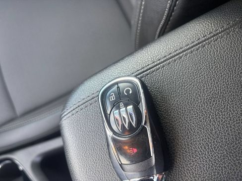 Used 2025 Buick Encore GX Preferred FWD image 23