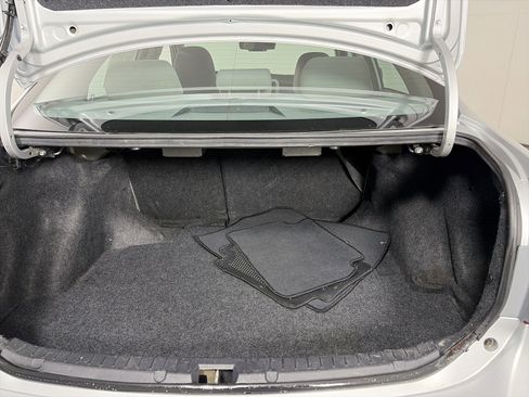 Used 2012 Toyota Corolla LE image 18