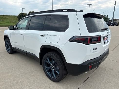 New 2026 Jeep Cherokee Laredo AWD/4WD image 23