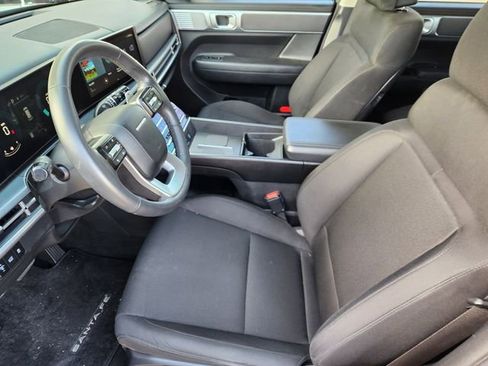 Used 2025 Hyundai Santa Fe SE FWD image 13