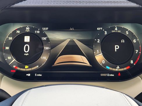 New 2026 Land Rover Range Rover Long Wheelbase SE image 15