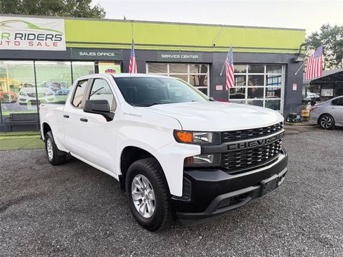 Used 2020 Chevrolet Silverado 1500 W/T w/ WT Value Package AWD/4WD image 3