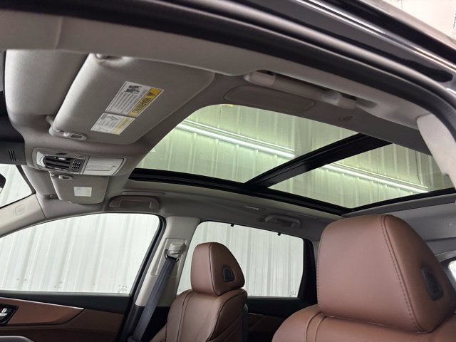 Used 2026 Acura MDX w/ Technology Package FWD image 9