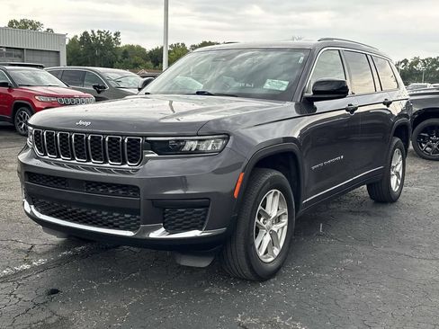 Used 2023 Jeep Grand Cherokee L Laredo w/ Luxury Tech Group I AWD/4WD image 7