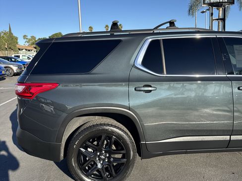 Used 2021 Chevrolet Traverse LT image 10