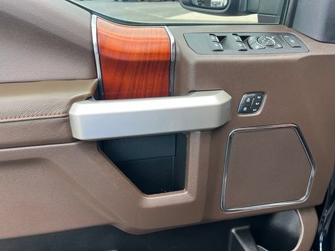 Used 2022 Ford F250 King Ranch w/ King Ranch Ultimate Package AWD/4WD image 40
