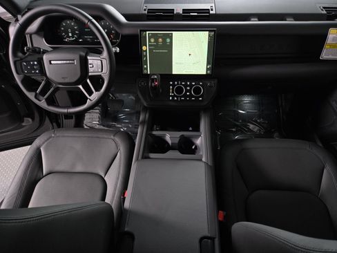 New 2026 Land Rover Defender 110 X-Dynamic SE AWD/4WD image 4