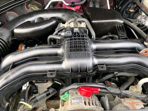 Used 2013 Subaru Crosstrek 2.0i Premium image 29