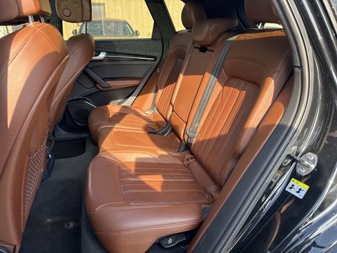 Used 2019 Audi Q5 2.0T Premium Plus w/ Premium Plus Package image 6