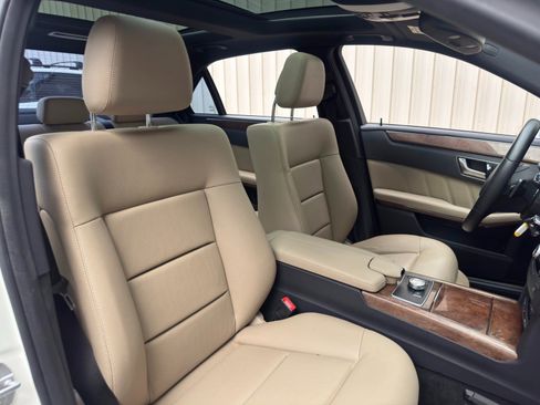 Used 2013 Mercedes-Benz E 350 Sedan image 35