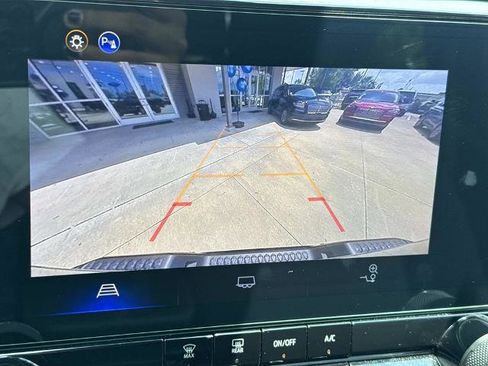 Used 2026 Chevrolet Colorado W/T w/ Advanced Trailering Package RWD image 26