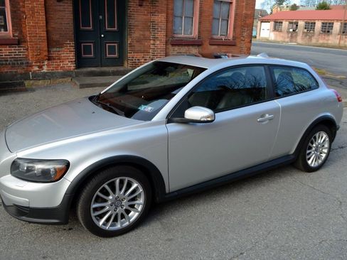 Used 2010 Volvo C30 T5 image 5