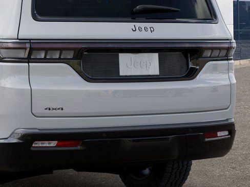 New 2026 Jeep Grand Wagoneer 4WD image 13