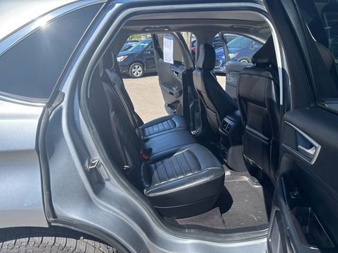 Used 2020 Ford Edge SEL w/ Convenience Package image 14