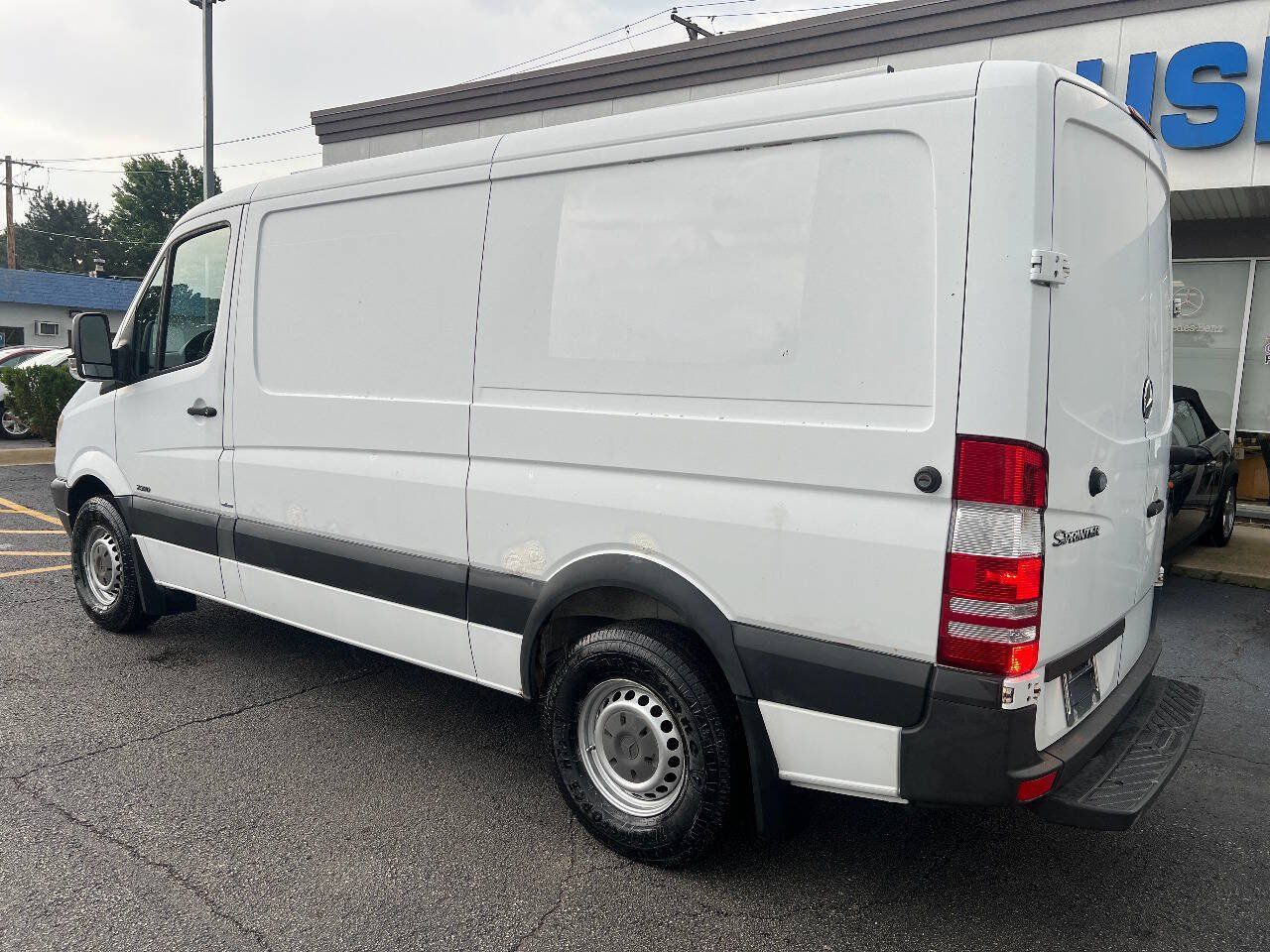 Used 2012 Mercedes-Benz Sprinter 2500 w/ Premium Pkg image 13