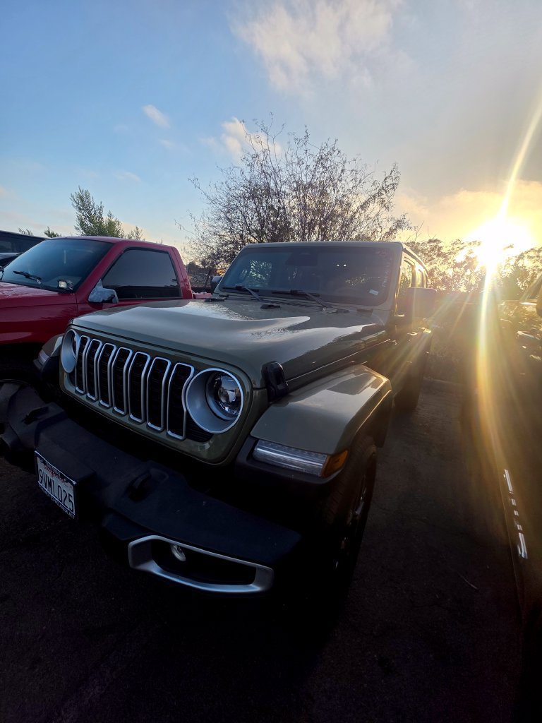 Used 2026 Jeep Wrangler Unlimited Sahara AWD/4WD image 1