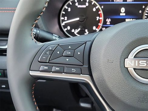 New 2025 Nissan Sentra SR image 6