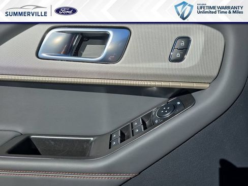 New 2026 Ford Explorer Active RWD image 30