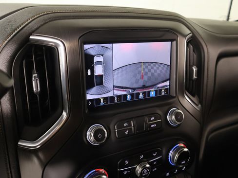 Used 2022 GMC Sierra 2500 AT4 w/ AT4 Preferred Package AWD/4WD image 6