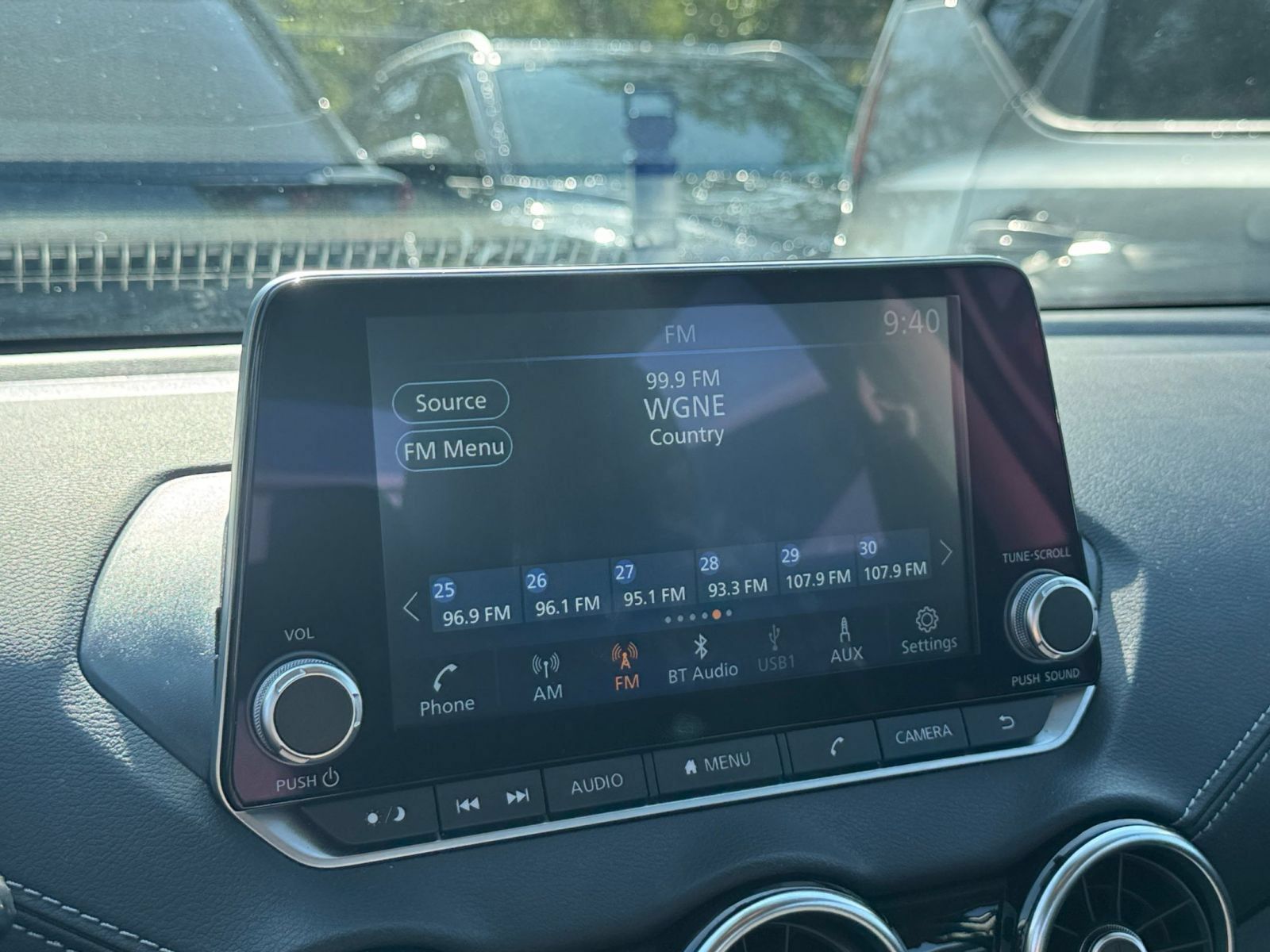 Used 2025 Nissan Sentra SV FWD image 19