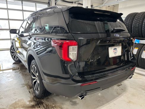 Used 2023 Ford Explorer ST-Line image 5