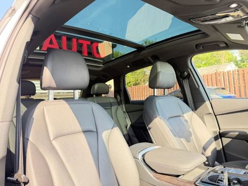 Used 2022 Audi Q7 3.0T Premium Plus AWD/4WD image 29
