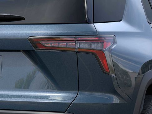 New 2026 Chevrolet Equinox LT AWD/4WD image 11