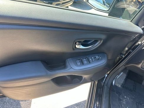 Used 2024 Honda HR-V LX image 17