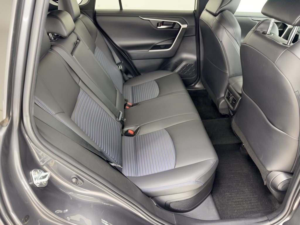 Used 2021 Toyota RAV4 XSE w/ XSE Grade Weather Package AWD/4WD image 29
