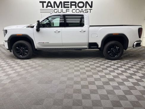 New 2026 GMC Sierra 2500 AT4 w/ AT4 Premium Plus Package AWD/4WD image 2