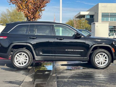 New 2025 Jeep Grand Cherokee Laredo X image 3