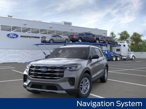 New 2026 Ford Explorer Active RWD image 2