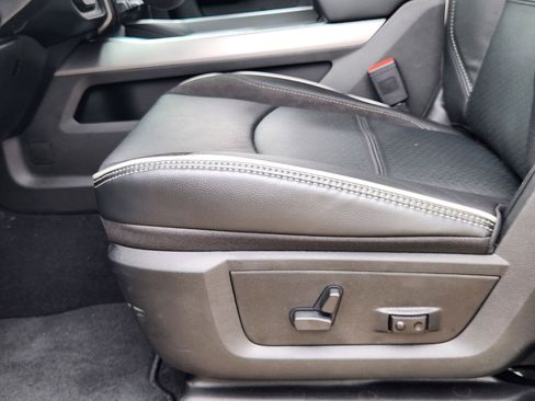 New 2026 RAM 2500 Laramie w/ Night Edition image 34