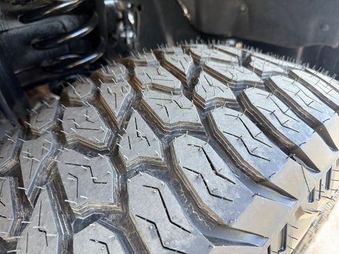 Used 2025 Ford F350 Lariat w/ Camper Package image 7