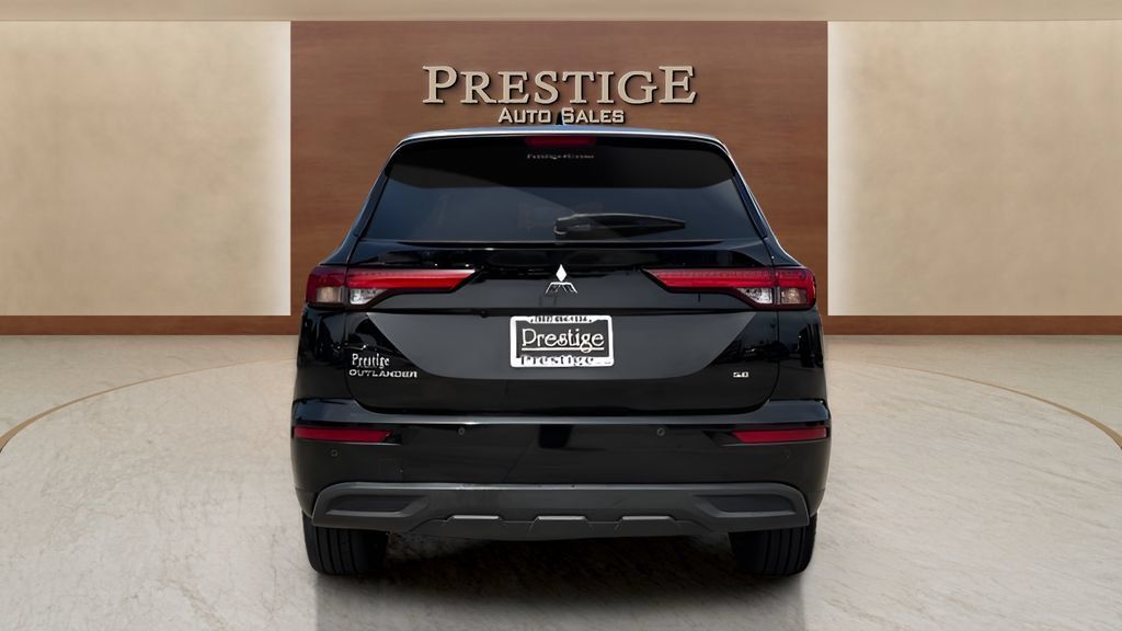 Used 2022 Mitsubishi Outlander ES AWD/4WD image 23