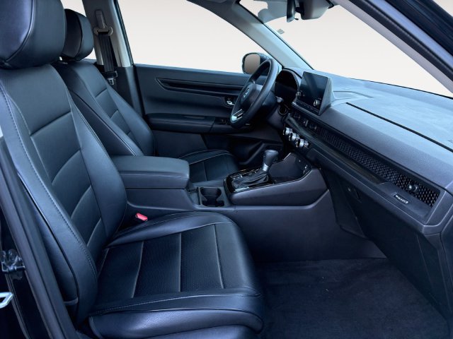 Used 2025 Honda CR-V LX image 14