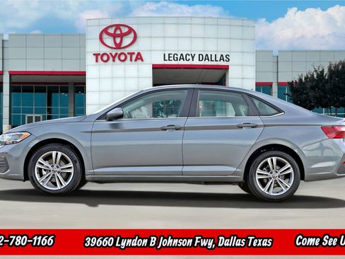Used 2024 Volkswagen Jetta SE FWD image 6