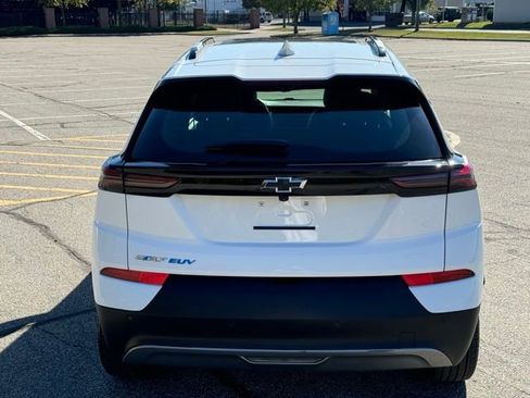 Used 2023 Chevrolet Bolt EUV Premier w/ Sun & Sound Package image 6