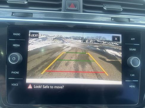 Used 2021 Volkswagen Tiguan SE R-Line AWD/4WD image 15