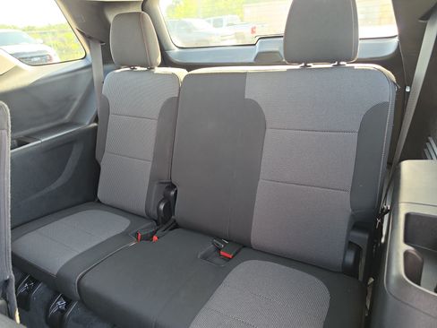 Certified 2021 Chevrolet Traverse LS FWD image 12
