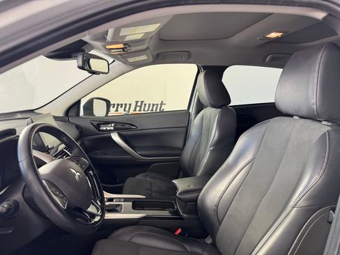 Used 2024 Mitsubishi Eclipse Cross SE AWD/4WD image 3