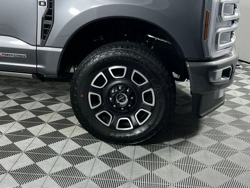 Used 2024 Ford F350 Platinum image 13