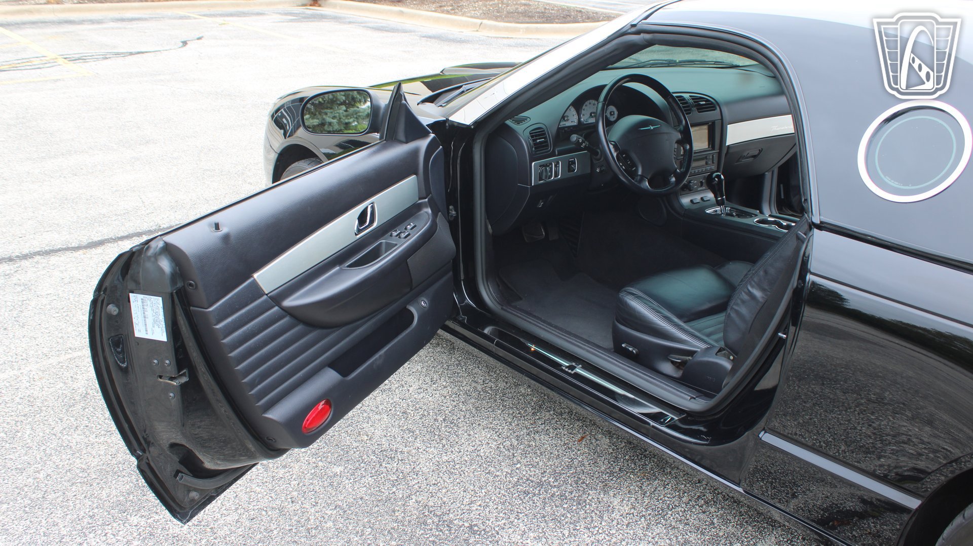 Used 2003 Ford Thunderbird RWD image 11