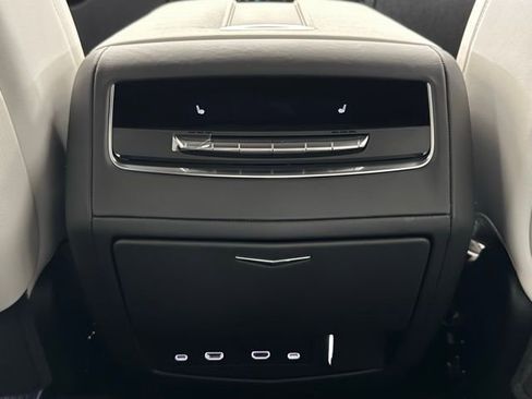 New 2026 Cadillac Escalade Platinum Luxury w/ LPO, Floor Liner Package AWD/4WD image 8