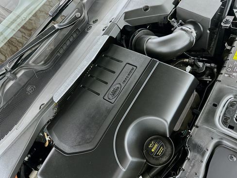 Used 2023 Land Rover Range Rover Evoque SE image 30