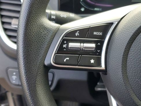 Used 2024 Kia Seltos LX AWD/4WD image 11